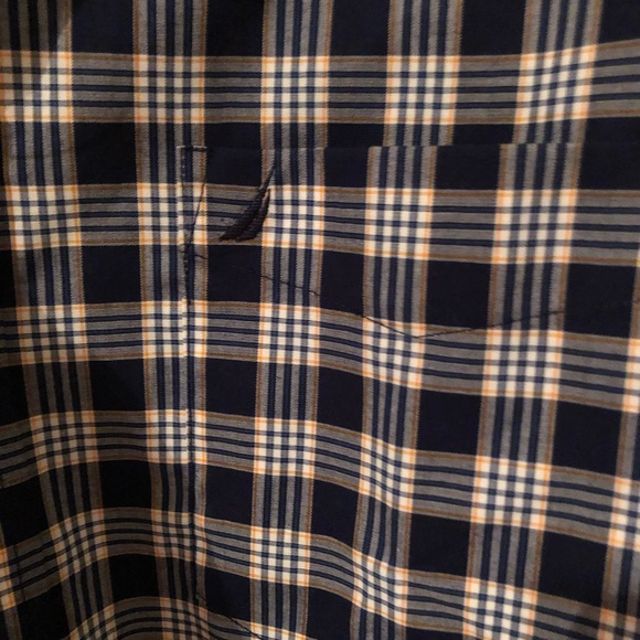 New náutica shirt - Picture 2 of 4